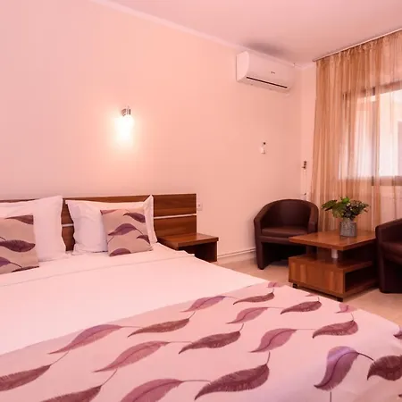 Otel Complex Lorena 3*